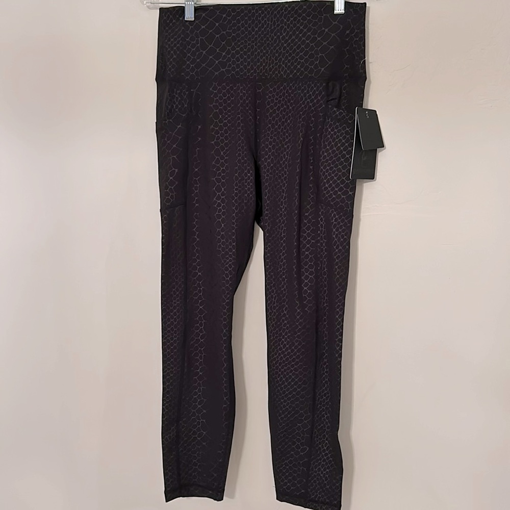 NWT 90* Degree by Reflex Lux XL Crocolicious Black leggings